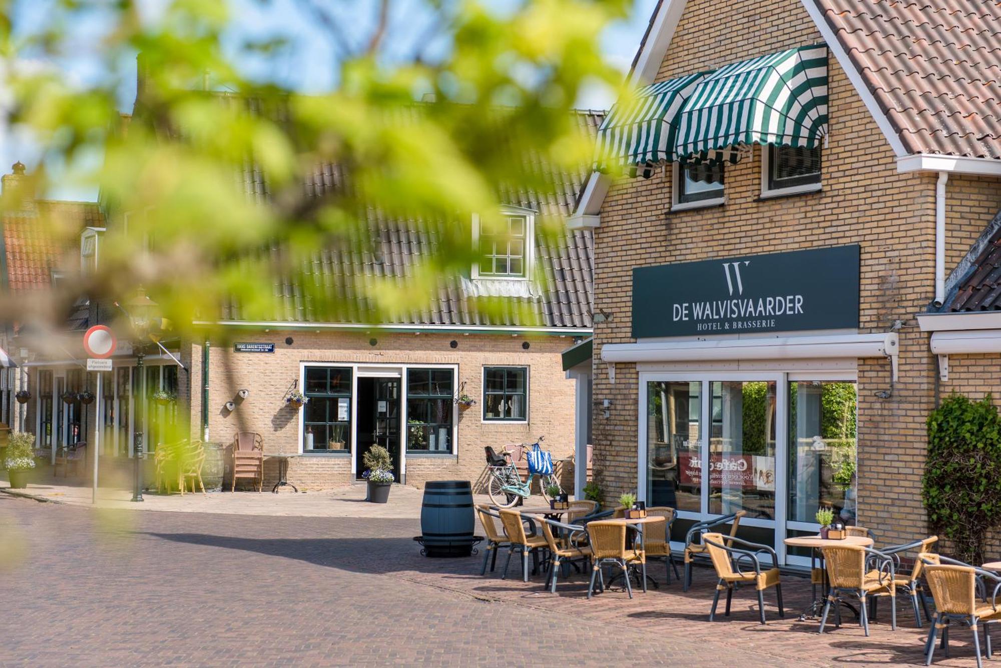 Hotel-Restaurant De Walvisvaarder Hollum  Exterior foto